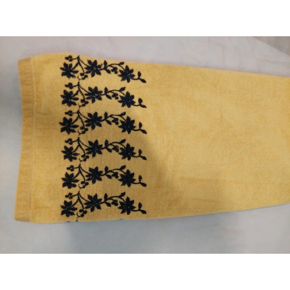 Vintage Dundee Bath Towel Yellow Black Floral Embroidered 100% Cotton Retro MCM
